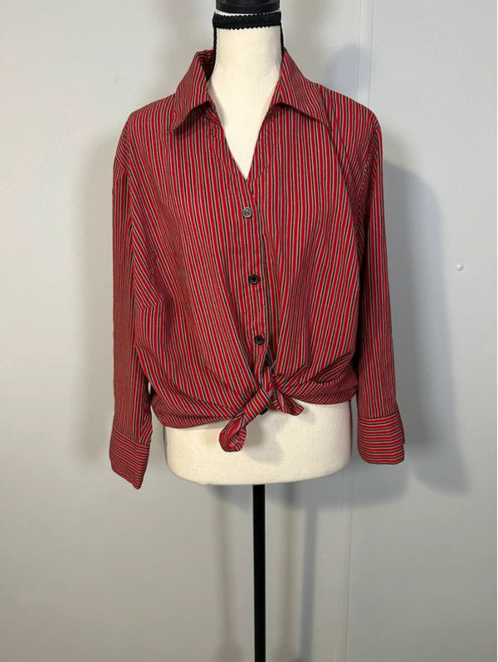 Notations Woman 2X Red Black White Striped Stretch Button Front Blouse